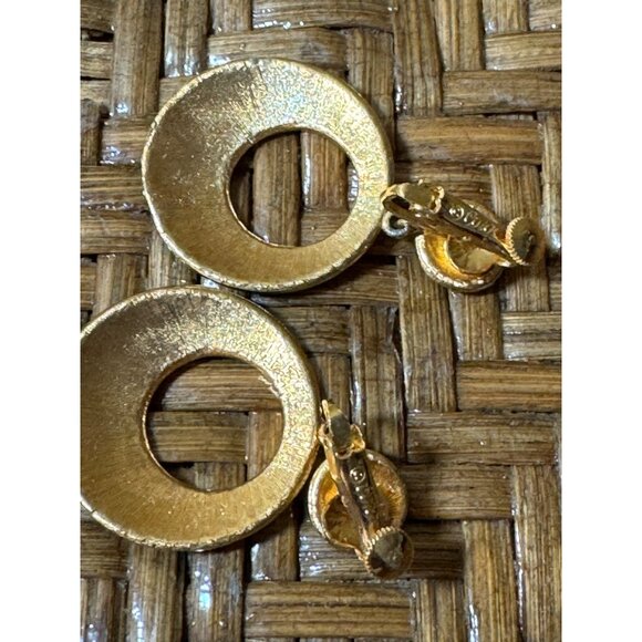 Vintage Coro Dangle Earrings Clip On Style Red and Gold Tones - Picture 3 of 5